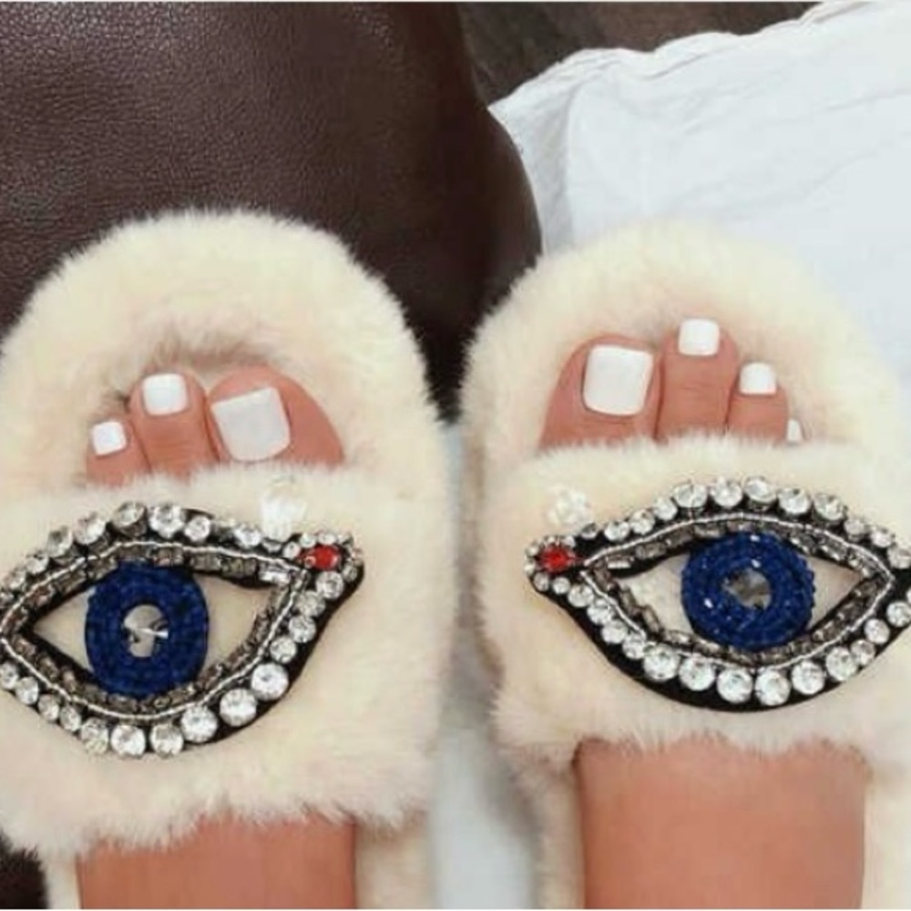 Bling third eye slippers size 8. Brand new